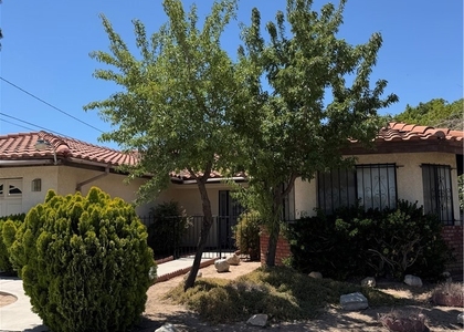 17378 Danbury - Photo 1