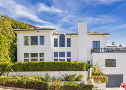 1460 N Doheny Drive - Photo 1