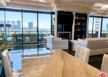 10535 Wilshire Boulevard - Photo 1