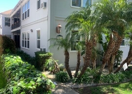 312 S Reeves Drive - Photo 1