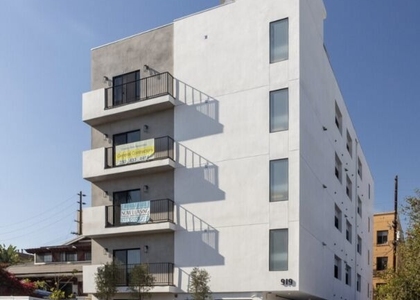 919 Harvard Boulevard - Photo 1