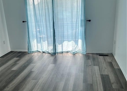 21 Woodhill Street - Photo 1