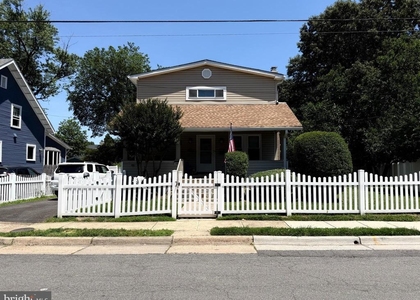 2501 Dewitt Avenue - Photo 1
