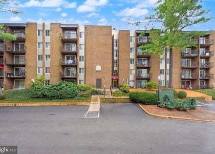60 S Van Dorn Street - Photo 1