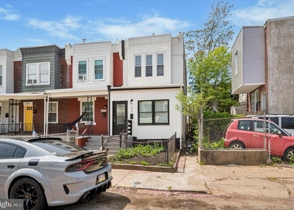 248 N Alden Street - Photo 1