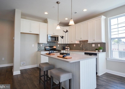 22 N Cannon Avenue - Photo 1