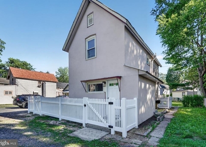 136 5th Avenue - Photo 1