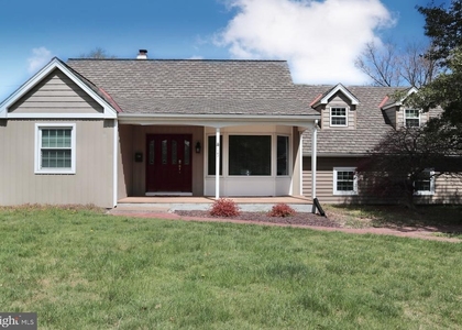 102 E Main Street - Photo 1