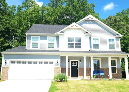 395 Oak Park Boulevard - Photo 1