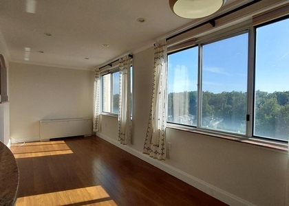 10201 Grosvenor Place - Photo 1