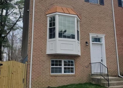 102 Garth Terrace - Photo 1