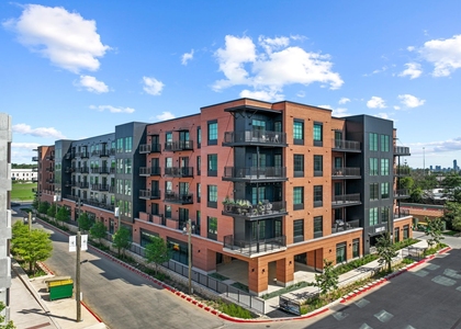 4315 S Congress Ave - Photo 1