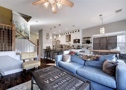 1700 Perez St - Photo 1