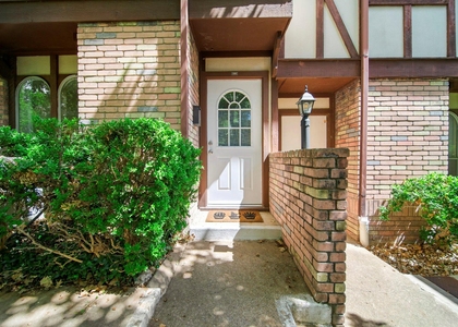 7409 Shadow Hill Dr - Photo 1