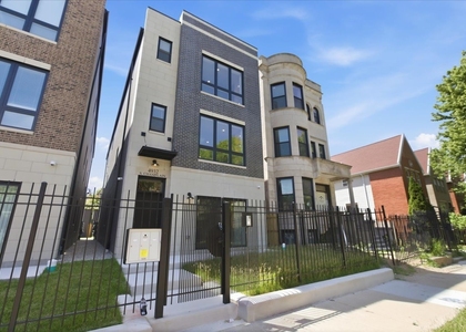 4932 S Champlain Avenue - Photo 1