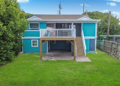 814 Broadway Street - Photo 1
