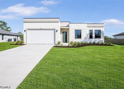 1100 Ne 19th Street - Photo 1
