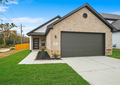 11703 Eclipse Drive - Photo 1