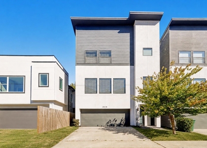3015 Gillespie Street - Photo 1
