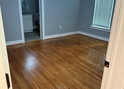 515 Caplin Street - Photo 1