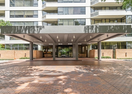 14 Greenway Plaza - Photo 1