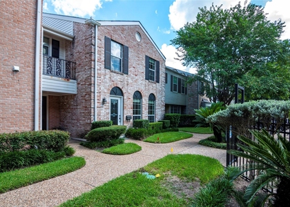 12979 Trail Hollow Drive - Photo 1