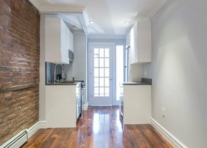 Ridge Street & Stanton Street - Photo 1