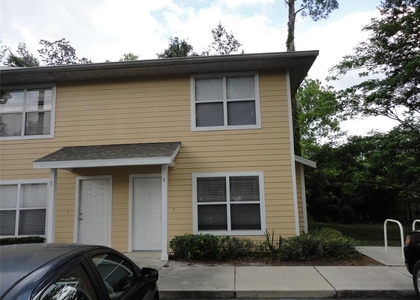 2636 Sw 35th Place - Photo 1
