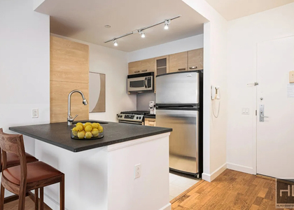 Leonard Street - Photo 1