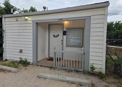 1350 Lillius Street - Photo 1