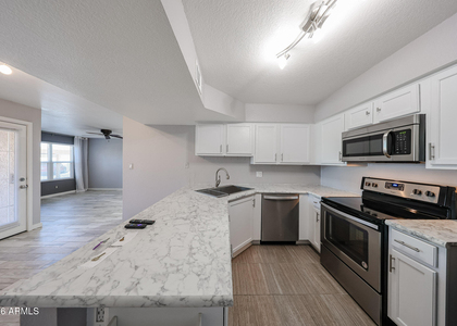 8787 E Mountain View Road - Photo 1