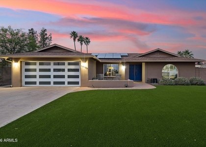 14423 N 51st Street - Photo 1