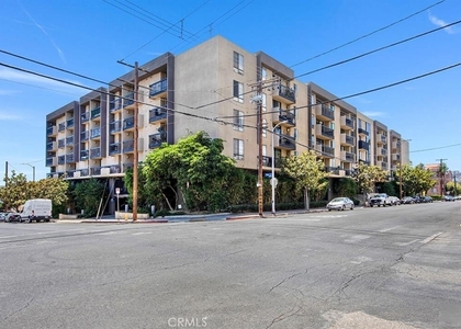 7320 Hawthorn Avenue - Photo 1