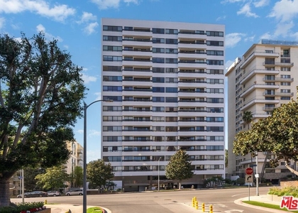 10551 Wilshire Boulevard - Photo 1