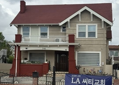 741 Crenshaw Boulevard - Photo 1