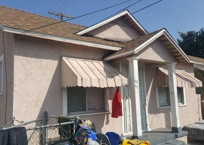 4240 S Denker Avenue - Photo 1