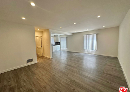 1155 Horn Avenue - Photo 1