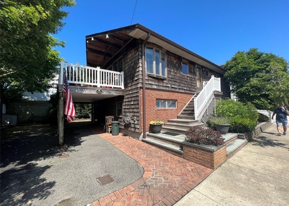 71 Garden City Avenue - Photo 1