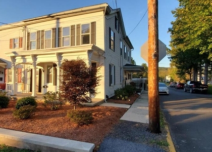 400 W Market Street - Photo 1
