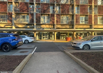 800 4th Street Sw - Photo 1