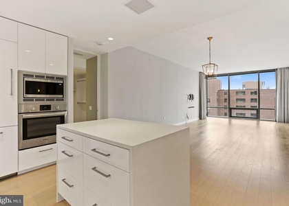 1111 24th Street Nw - Photo 1