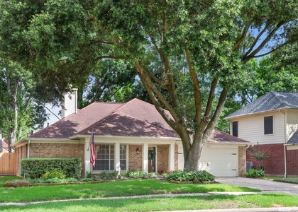 8910 Driftstone Drive - Photo 1