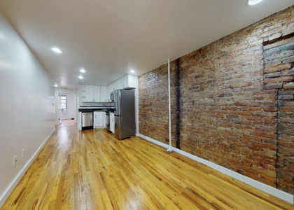 123 East 7th Street - Photo 1