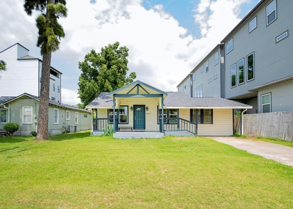 1607 W 22nd Street - Photo 1
