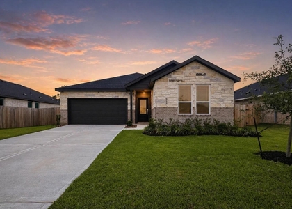 513 Robin Street - Photo 1