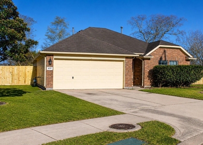 4031 Raspberry Court - Photo 1
