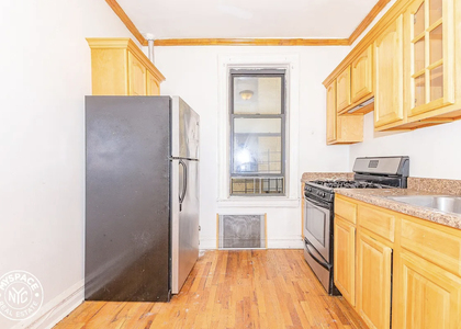 621 Crown Street - Photo 1
