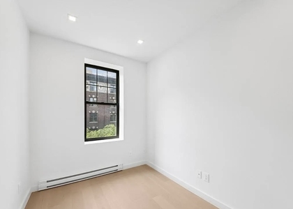 184 Claremont Avenue - Photo 1