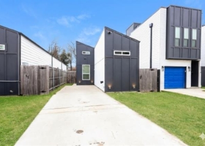 2216 Dyson Street - Photo 1