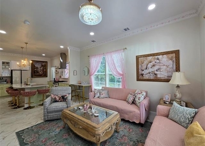 401 E Chestnut Street - Photo 1